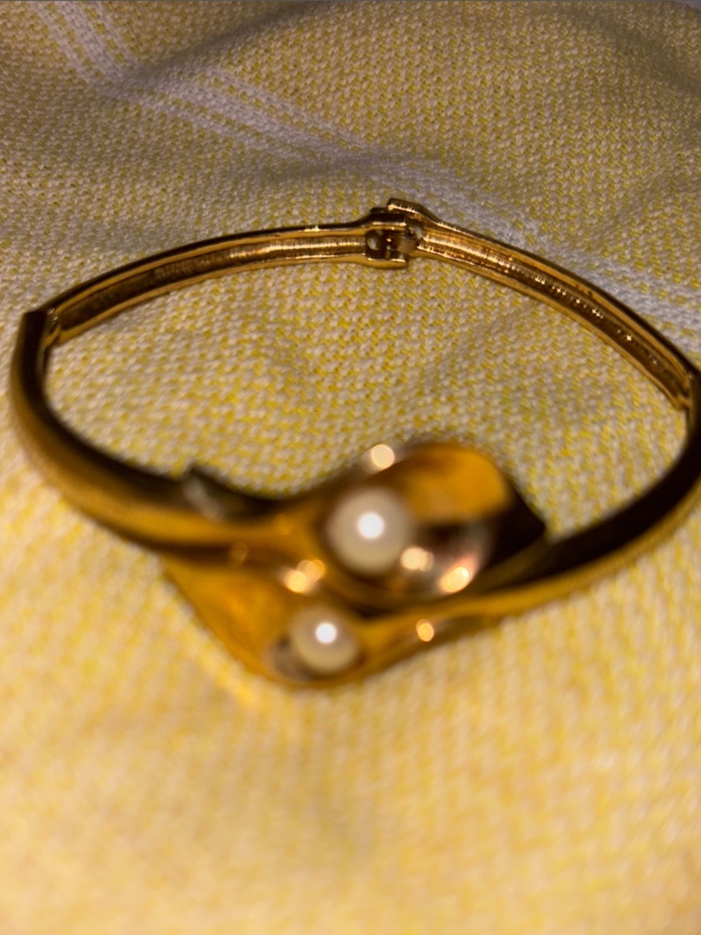 Vintage calla Lilly Pearl Accent Women's Bangle Bracelet